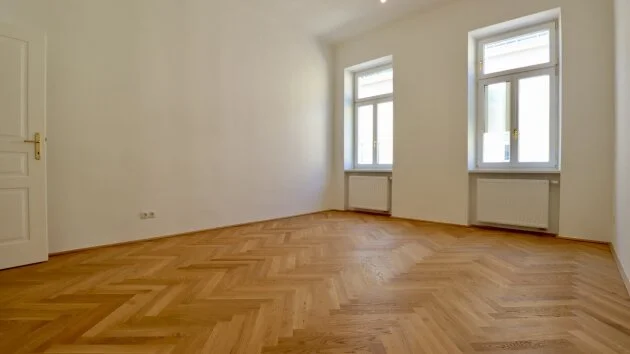 Hell, hoch, frisch saniert – Altbaucharme mit Erstbezugsqualität