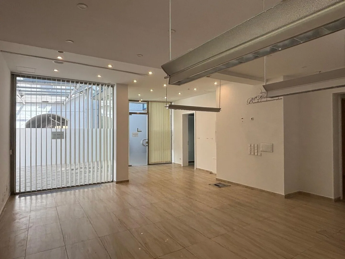 Repräsentatives Büro- oder Praxislokal in Klosterneuburg – moderne Ausstattung, großzügige Raumaufteilung